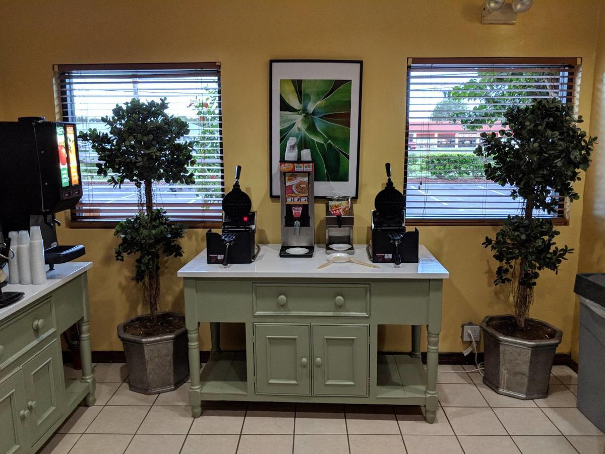 Vista Inn Lake Tarpon Palm Harbor Exterior foto