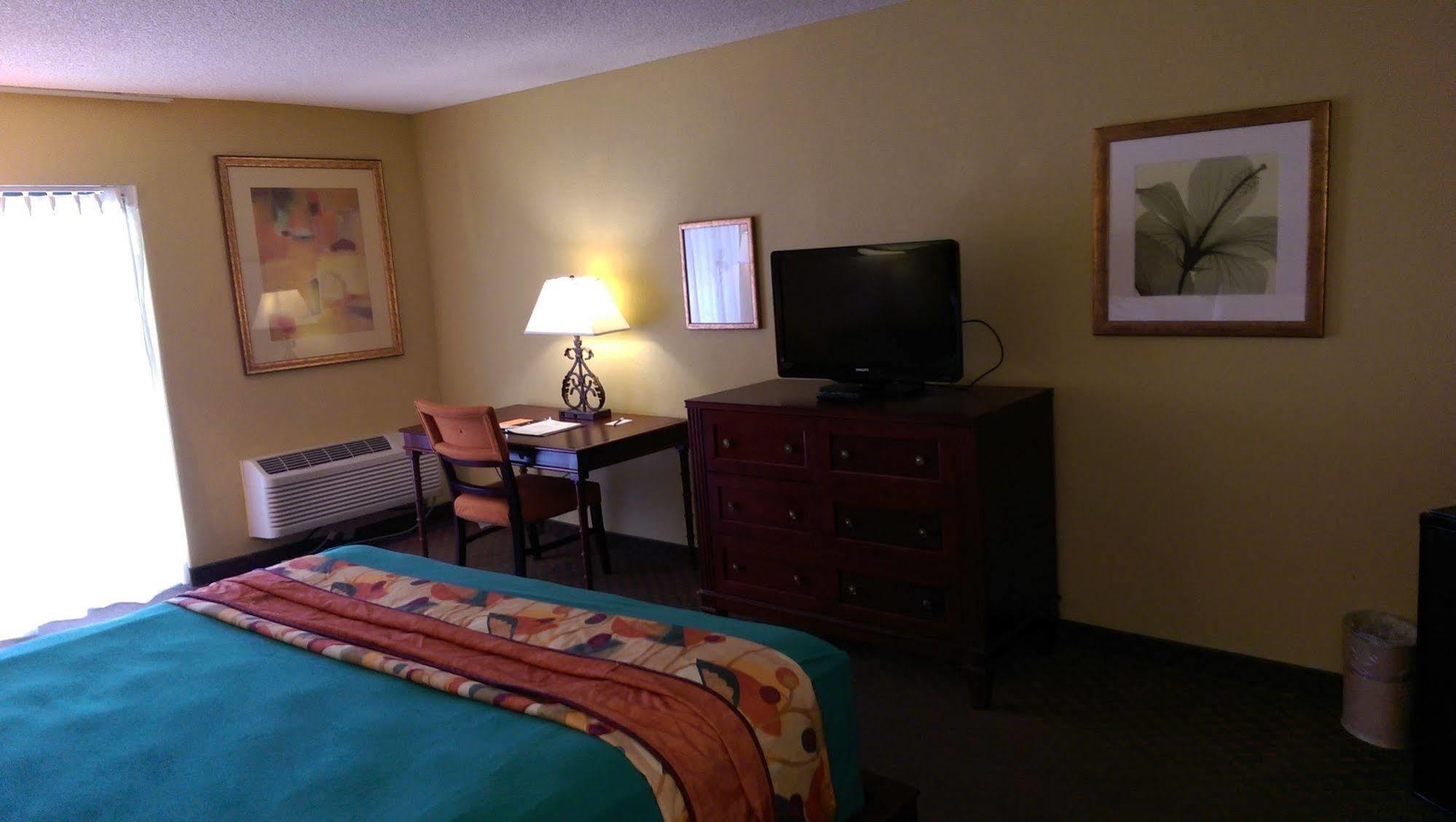 Vista Inn Lake Tarpon Palm Harbor Exterior foto